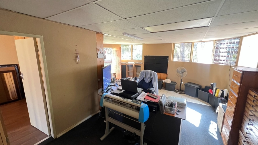 4 Bedroom Property for Sale in Langenhovenpark Free State